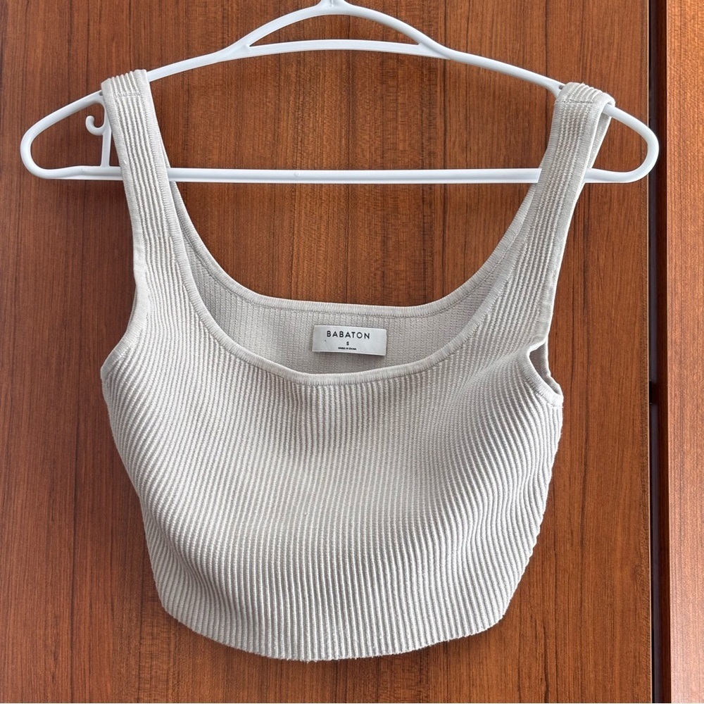 Aritzia Babaton Light Grey Ribbed Sculpt Knit Cropped Tank Top Size S